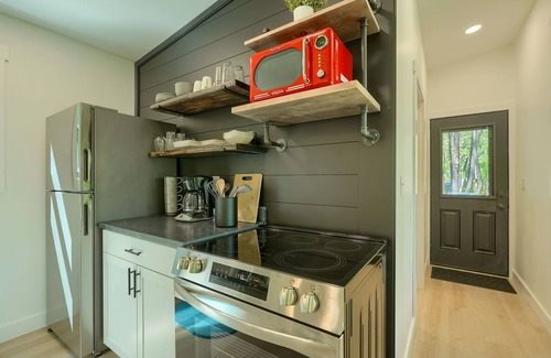 Logan Cabin | Dream Weaver Cabin ~ Modern Meets Nature