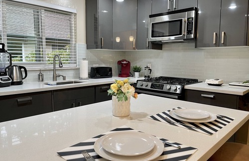 Downtown North Apartment | Dreamed Gem in the heart of downtown Palo Alto