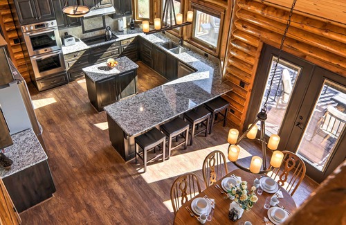 Kanab Cabin | Dreamy Kanab Cabin w/Hot Tub & Panoramic Views!