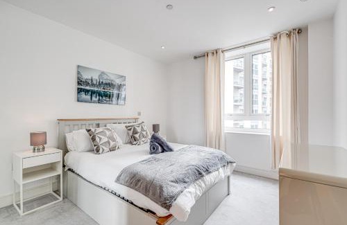 St. Mary's Park Apartment | Dreamy Riverside escape