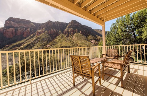 Sedona House | Dreamy Sedona Cabin in Oak Creek Canyon