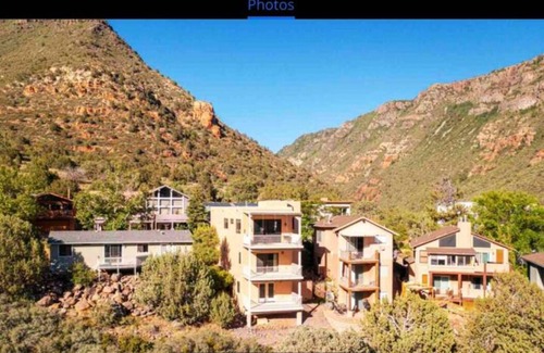 Sedona House | Dreamy Sedona Cabin in Oak Creek Canyon