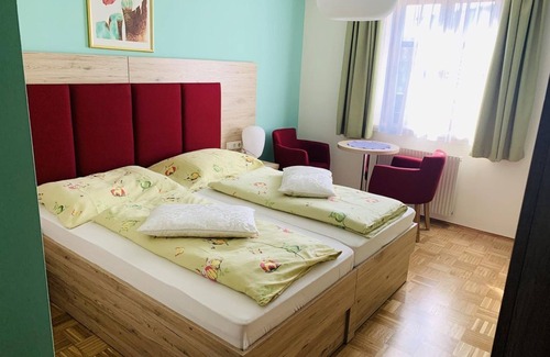 Halbenrain House | Dreibettzimmer - Gasthof-pension-restaurant Wagner