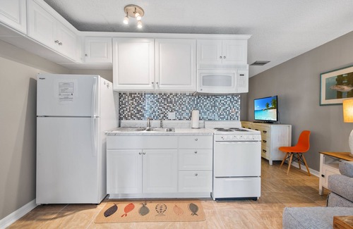 Isles of Capri Condo | Driftwood Landing 9- Isles of Capri Vacation Resort.