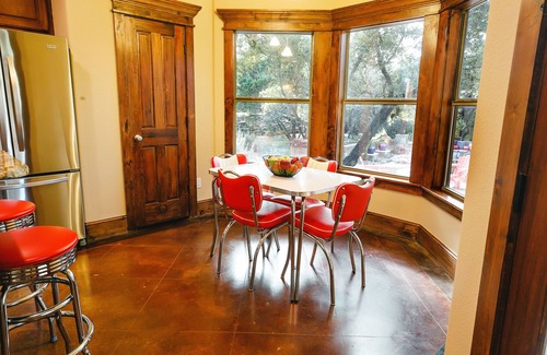 Austin House | Dripping Springs Hill Country Fall/Winter SALE New Stays 2nts get 30% Off 3rd!