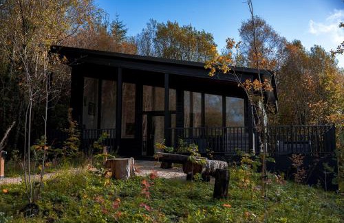 Carrick-on-Shannon Cabin | Drumhierny Woodland Hideaway