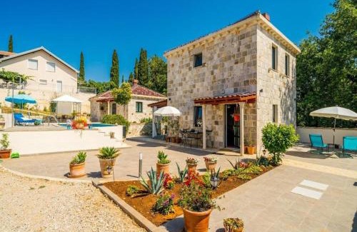 Mocici Villa | Dubrovnik Chalets
