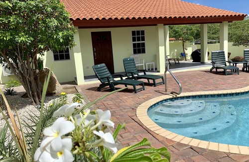 Kamay House | Duncans' Sea Glass Villa, Palm Beach, Aruba