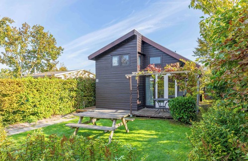 Egmond-Binnen House | Dune house directly against the dunes for 4 persons