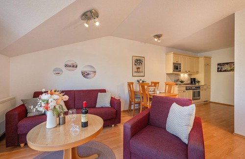 Ostvorpommern Apartment | Düneneck 30 - cozy domicile with side sea view