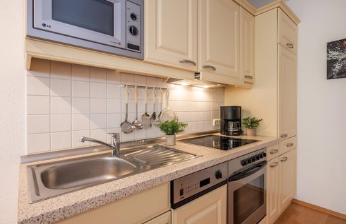 Ostvorpommern Apartment | Düneneck 30 - cozy domicile with side sea view
