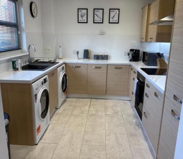 Duloch Apartment | Dunfermline 2 Bed Flat Fully Furnished