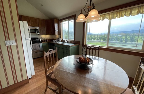Sequim Apartment | Dungeness Manor in the Heart of the Dungeness Valley