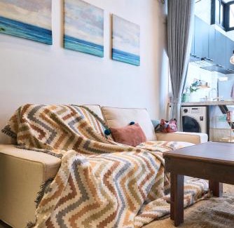 Xuhui Apartment | duplex 1 bedroom apartment on Wuyuan Road close Changshu Road station