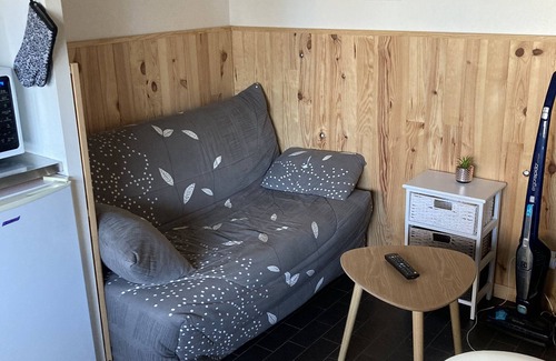 Murat-le-Quaire Apartment | Duplex 5 Personnes Max. Idéal Pour une Famille. Proche de Toutes Commodités !