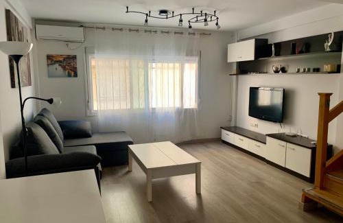 Cadiz Apartment | Duplex a 3 minutos de playa de la victoria Cadiz