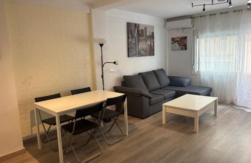 Cadiz Apartment | Duplex a 3 minutos de playa de la victoria Cadiz