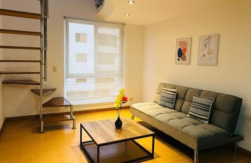 Santiago de Surco Apartment | Duplex a media cuadra de la Embajada EEUU