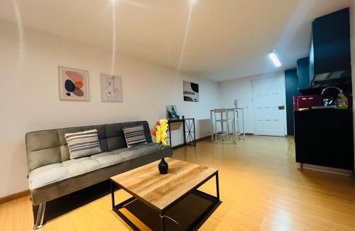 Santiago de Surco Apartment | Duplex a media cuadra de la Embajada EEUU