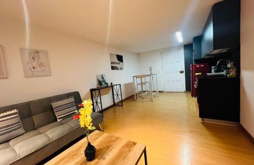 Santiago de Surco Apartment | Duplex a media cuadra de la Embajada EEUU