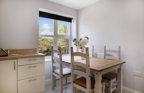 Darlington Apartment | Duplex apartment, close to A1, private car park