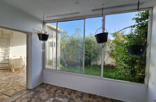 Aousja Apartment | Duplex Bien Equipe Securise Avec Jardin et Veranda