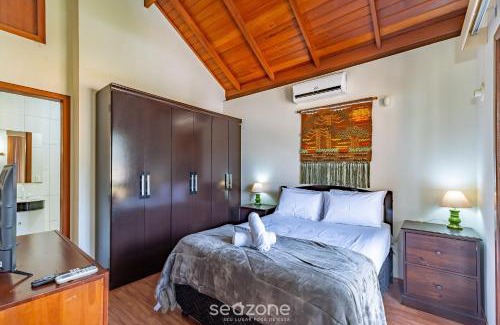 Sambaqui House | Duplex house w/beautiful view 80m Beach RRF2562