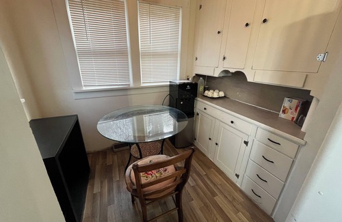 Pullman House | Duplex with WiFi in Downtown Pullman