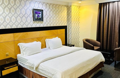 Jeddah Hotel | Durrat Palesttine - Al Fayhaa