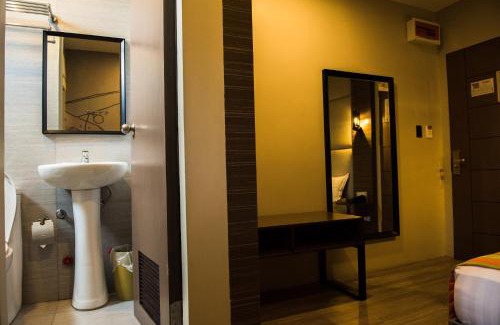 Naga Hotel | Dy Viajero Transient Hotel