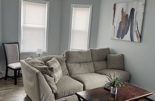 Mount Pleasant Apartment | Dyad-Suite at Mt. Pleasant 2BR/1BA with Washer and Dryer Free parking WIFI