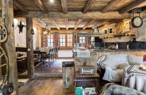 Le Raffort Ski Chalet | Dzintila Residence - Chalets for 12 People
