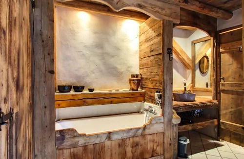 Le Raffort Ski Chalet | Dzintila Residence - Chalets for 12 People