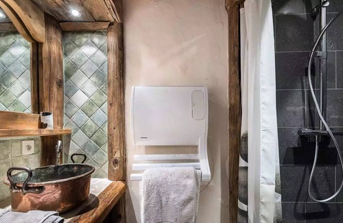 Le Raffort Ski Chalet | Dzintila Residence - Chalets for 12 People