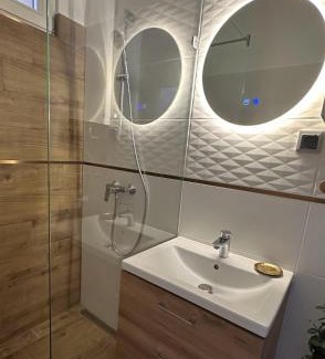 Cegled Apartment | Eötvös Apartman