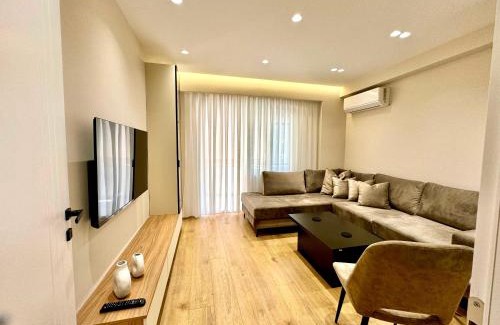 Tirana Hotel | E&R Apartments at Myslym Shyri