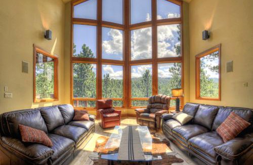 Spearfish House | Eagle Crest Nest