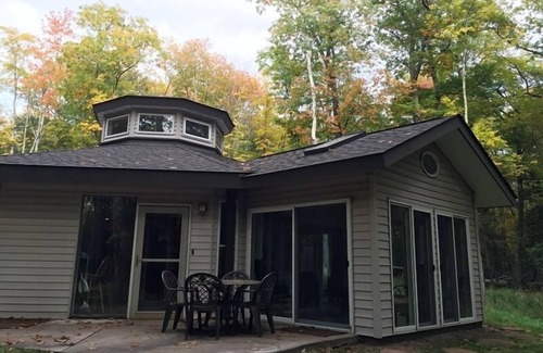La Pointe House | Eagle Moon - Nonagon Home nestled in the Woods and minutes away from Town