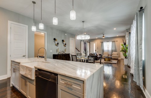 McFerrin Park House | East Nashville*Amazing PLACE* w/rooftop 😍 5 bedrooms