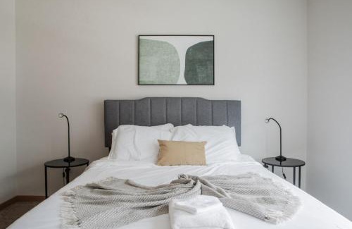 Lower East Side Apartment | East Side 1BR Apt - Near Brady St and Fiserv with Balcony