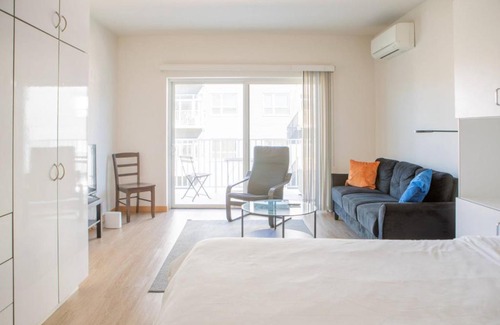 Lower East Side Apartment | East Side Studio Apt - Near Brady St and Fiserv with Balcony