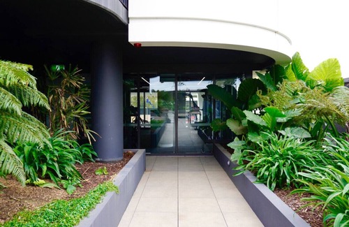 Heidelberg Heights Apartment | Eastside Escape – 2BR 1Bath Stay