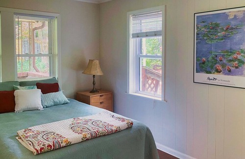 Pisgah Forest Cottage | Easy access to adventure at creekside retreat.