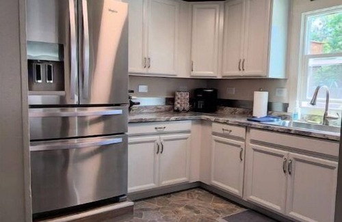 Cody House | Easy Living ~ Easy Playing, just a 5 minute walk from down town Cody.