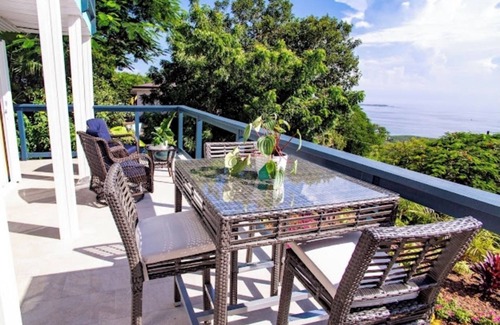Estate Frenchman Bay Apartment | Easy location, Ocean view, Sunsets, Jeep Available, Solar, Battery Power, Wifi