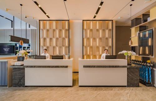 Panyu Hotel | Echarm Plus International Hotel Guangzhou South Railway Station Zhongcun Metro Station Branch - Free Deliver Service to Guangzhou South Railway Station & Free Shuttle Bus to Canton Fair Complex During Canton Fair Period