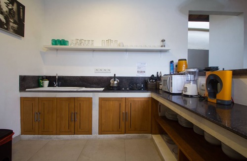 Batu Bolong Hotel | Echo Beach Villa & Apartment