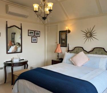 Katoomba House | Echo point Cottage