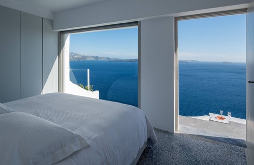 Oia Hotel | Echoes Luxury Suites