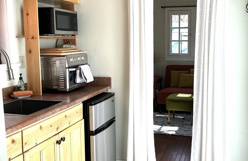 Sedona Cabin | Eclectic Cottage on the Creek!